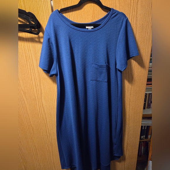 LuLaRoe Dresses & Skirts - LuLaRoe Blue Midi Dress with Pocket